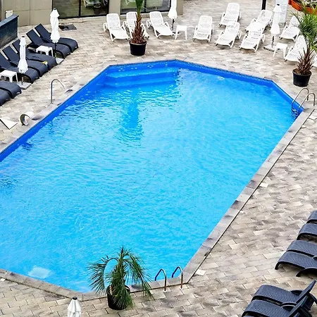 Seaside Family 2br In Alezzi Beach Apartment Mamaia